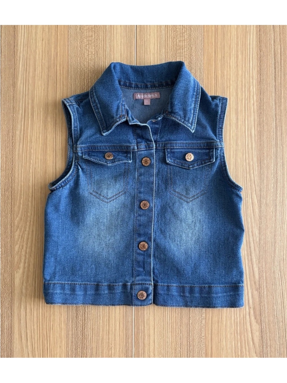 BCBG Girls Sleeveless Denim Vest Top Sz 6 Blue Fade Western Country Glam Pockets